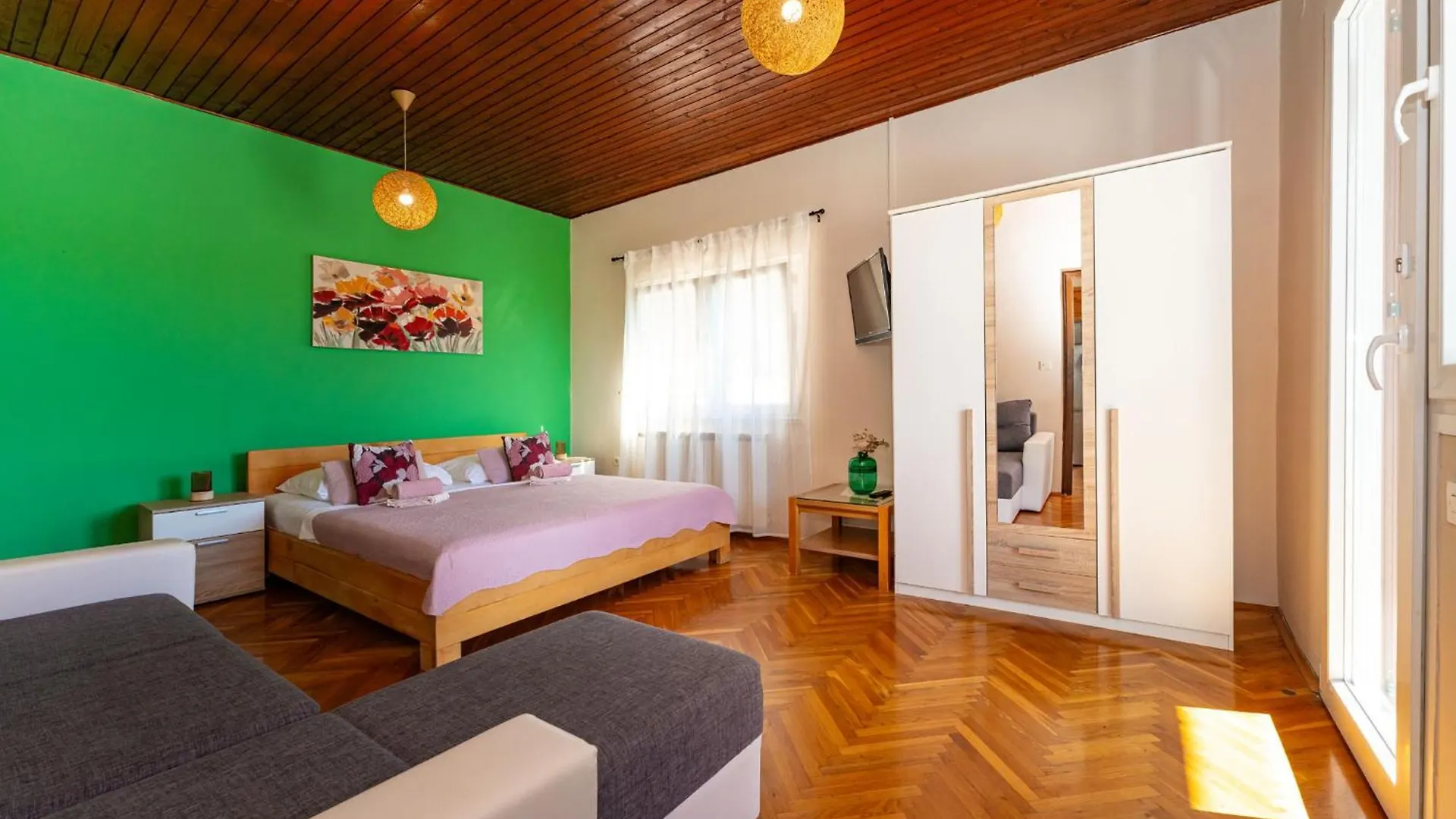 Apartments And Room Adriana Starigrad Paklenica