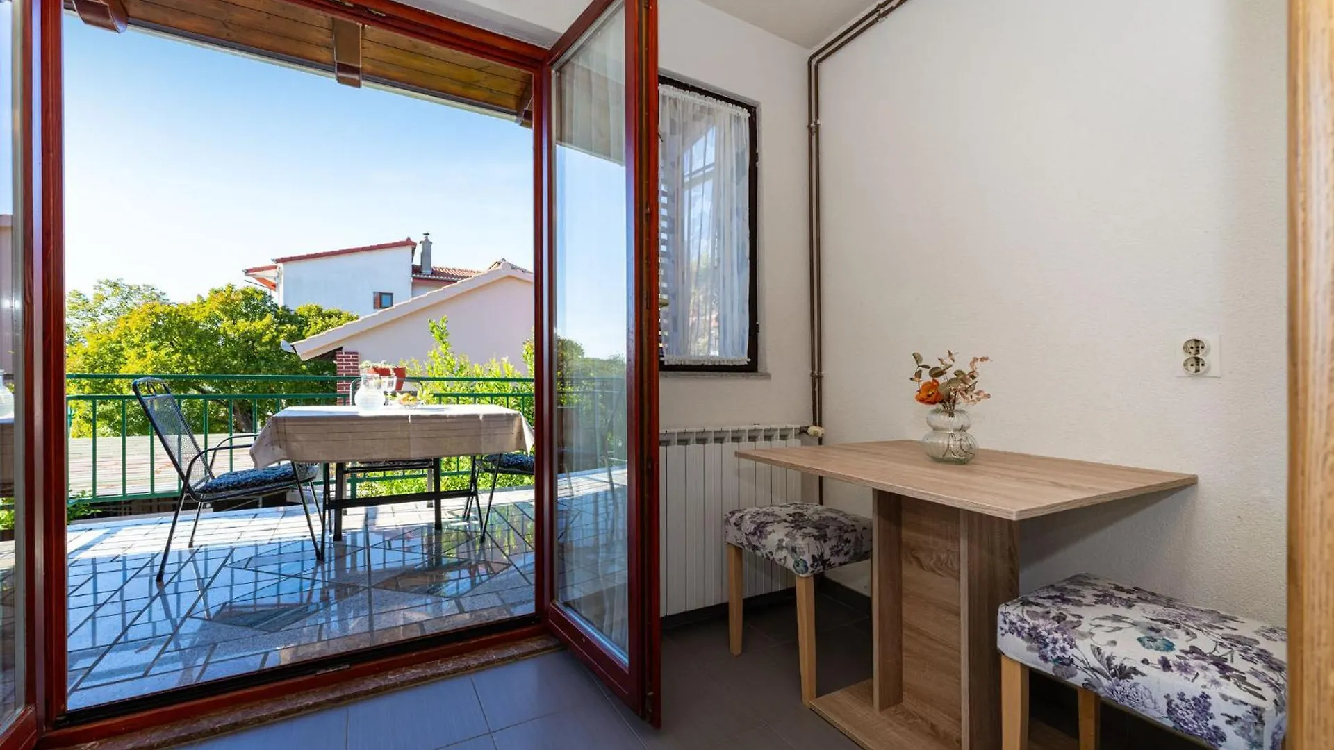 Apartments And Room Adriana Starigrad Paklenica