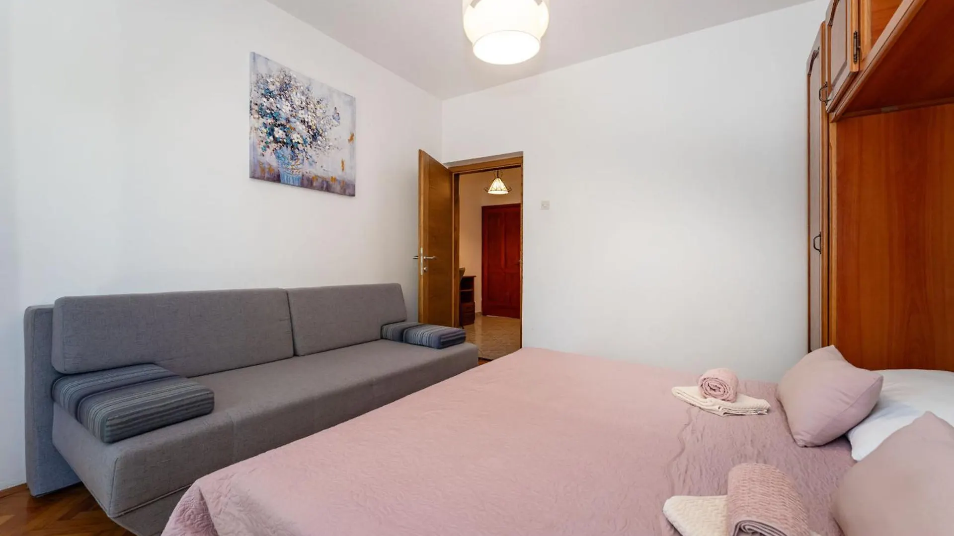 Apartments And Room Adriana Starigrad Paklenica