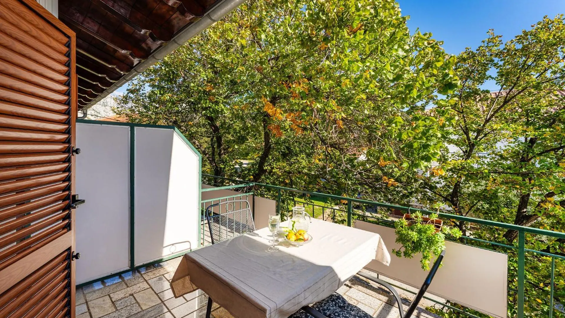 Apartments And Room Adriana Starigrad Paklenica Croatia